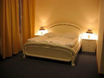 Julian Hotel Warsaw